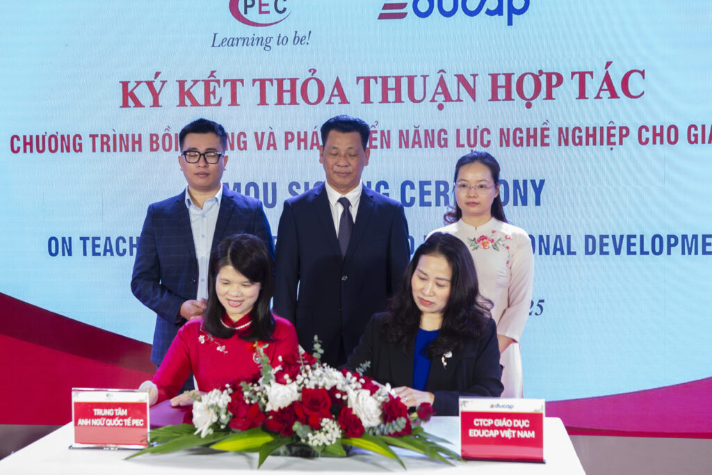 Khoảng khắc mang tính chiến lược tại buổi ký kết hợp tác của PEC và Educap.