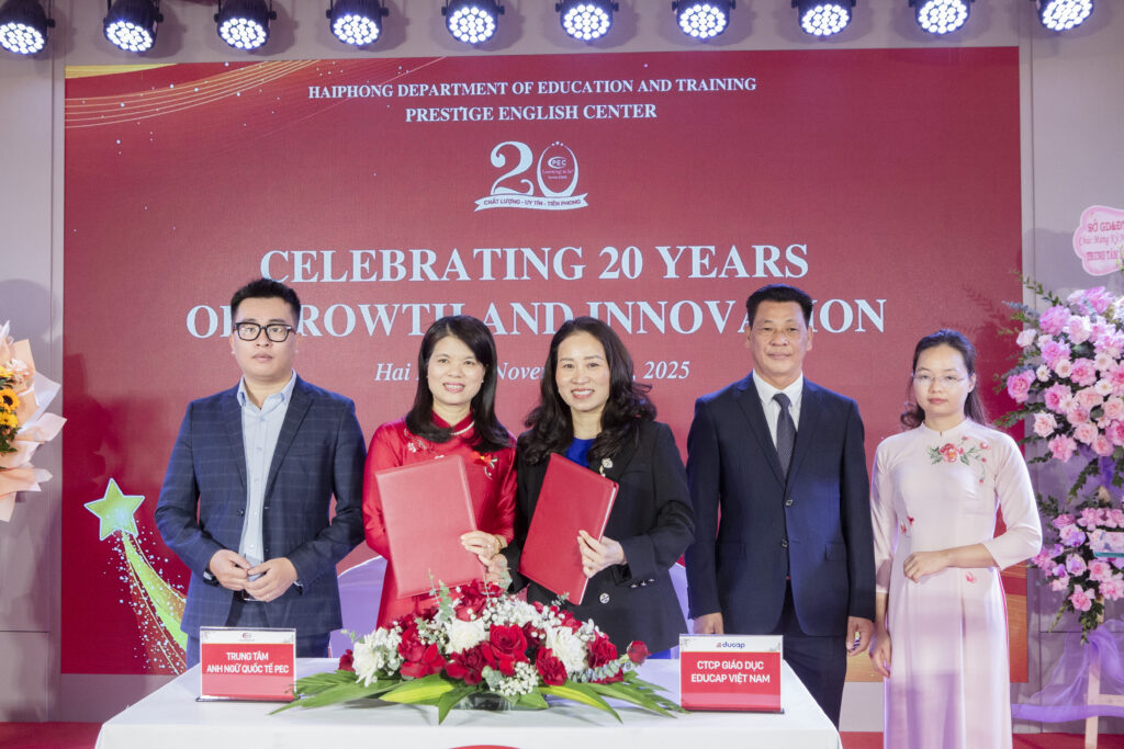 Khoảng khắc mang tính chiến lược tại buổi ký kết hợp tác của Educap và PEC.