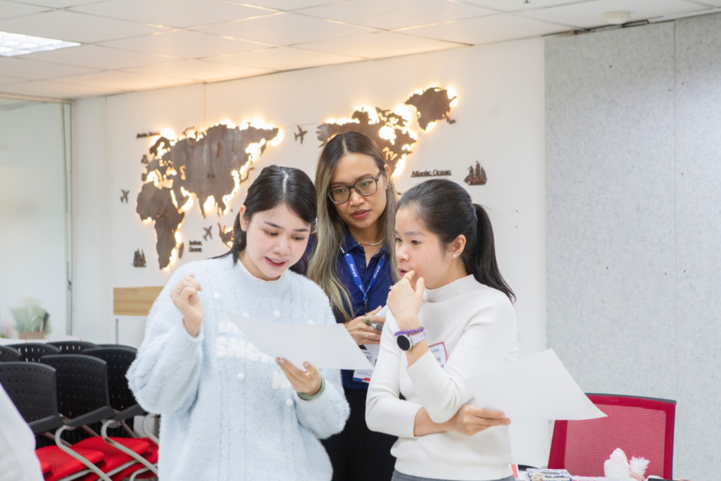 EMI - Cơ hội phát triển đúng xu thế cho giáo viên Toán/Lý