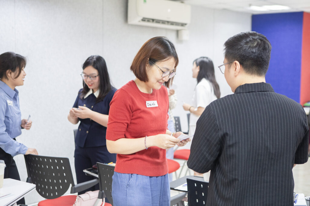 Giảng dạy môn học bằng tiếng Anh (EMI)